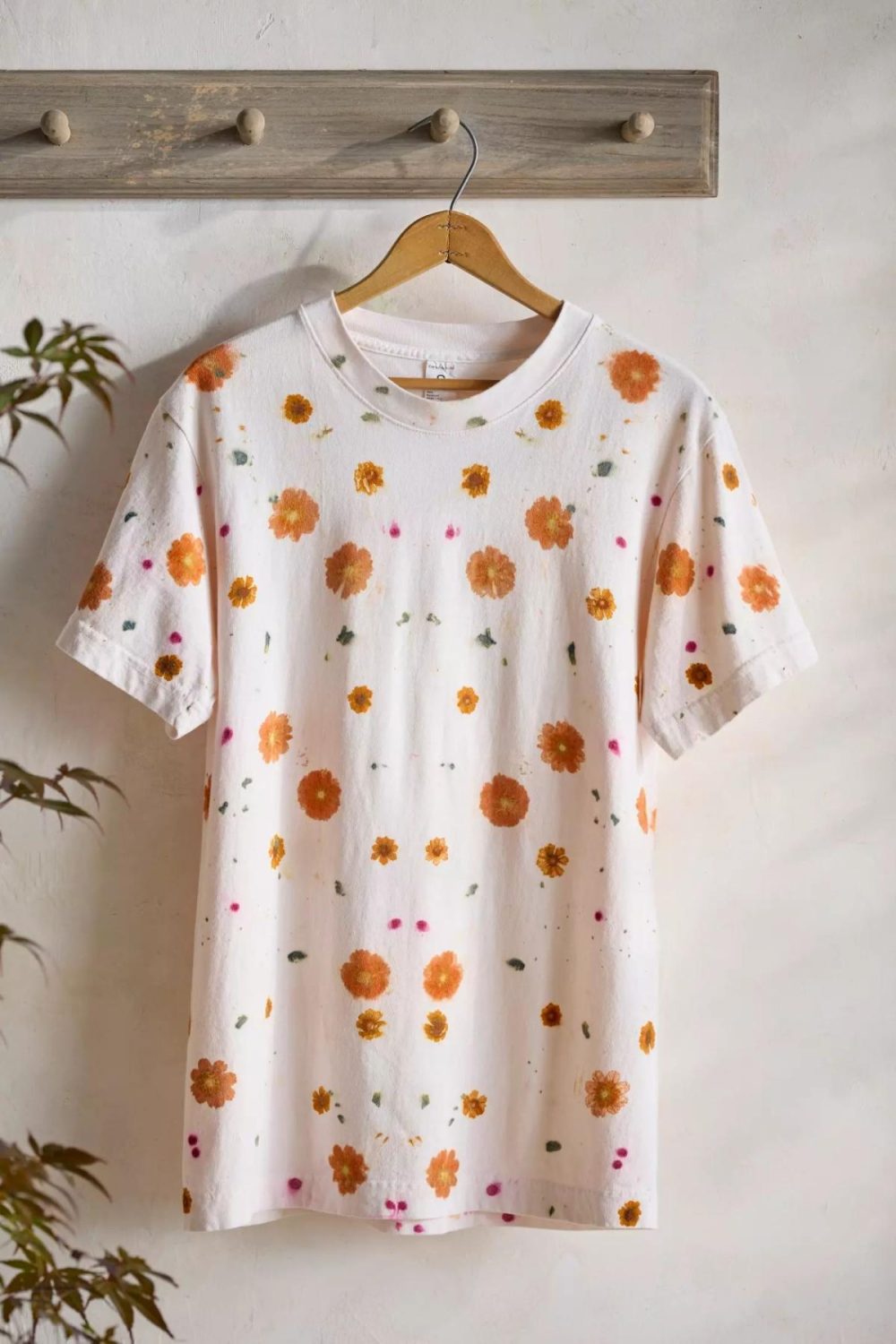 Garden Apparel | Flower Power Tee Cream Garden Cream