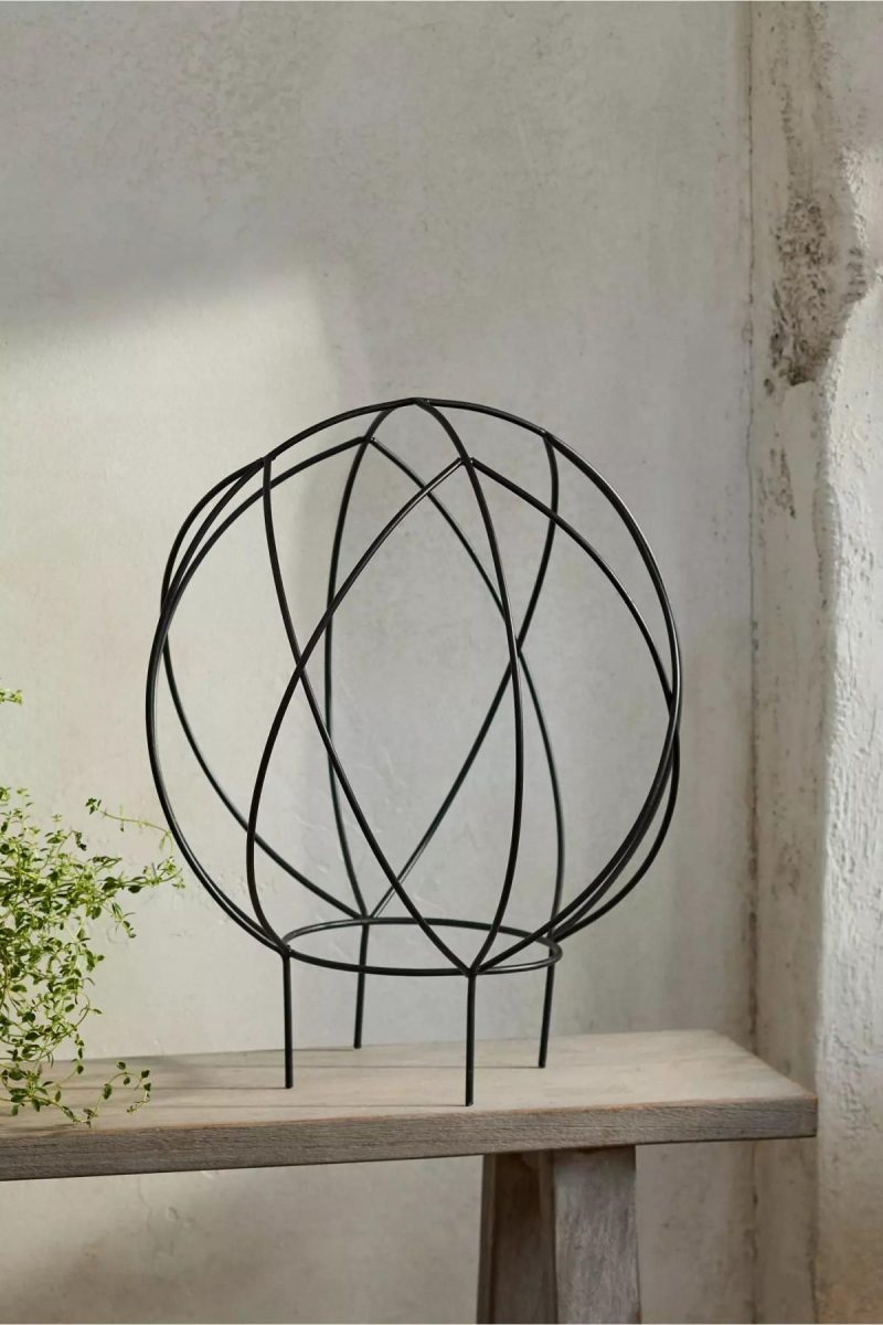 Garden Tools | Globe Iron Trellis Frame Black Garden Black