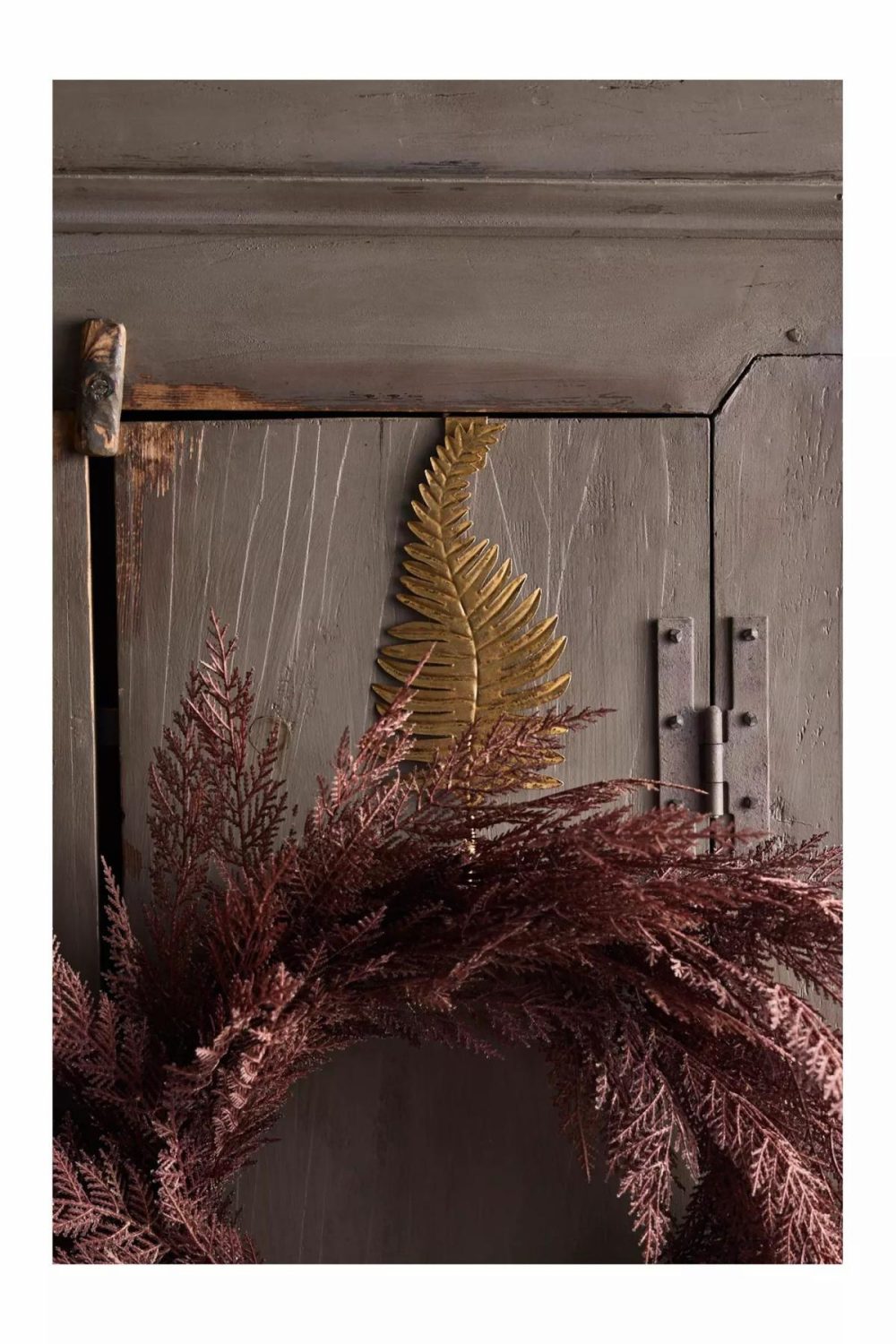 Outdoor Décor | Antiqued Fern Wreath Hanger Gold Garden Gold