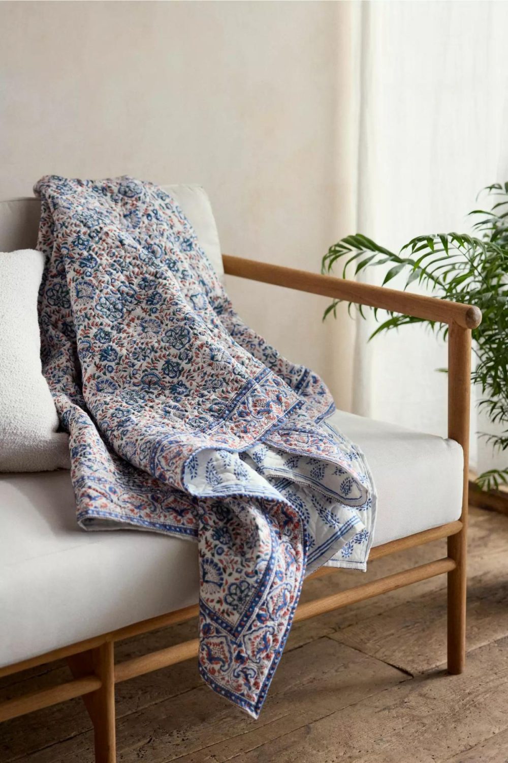 Outdoor Décor | Quilted Cotton Throw Blue Garden Blue