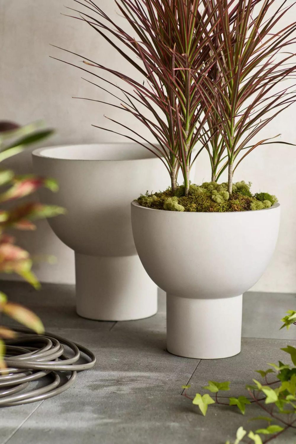 Planters | Pedestal Bowl Concrete Planter White Garden Outdoor Décor