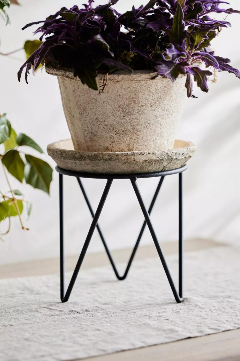 Planters | Tripod Plant Stand, Medium Black Garden Black